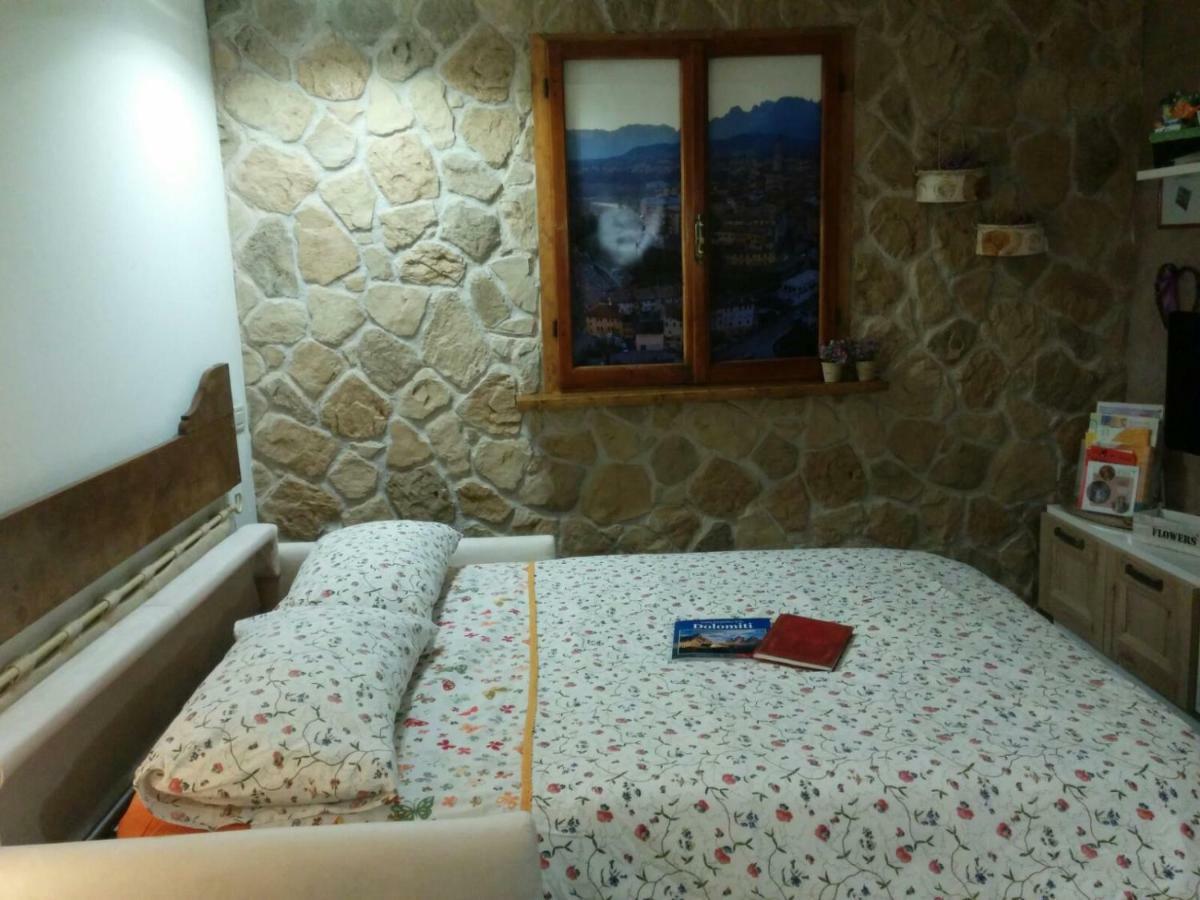 Casetta Next To The Creek Dino Buzzati Belluno Exterior photo
